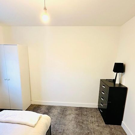 224 Newcastle Street Hotel Stoke-on-Trent ภายนอก รูปภาพ