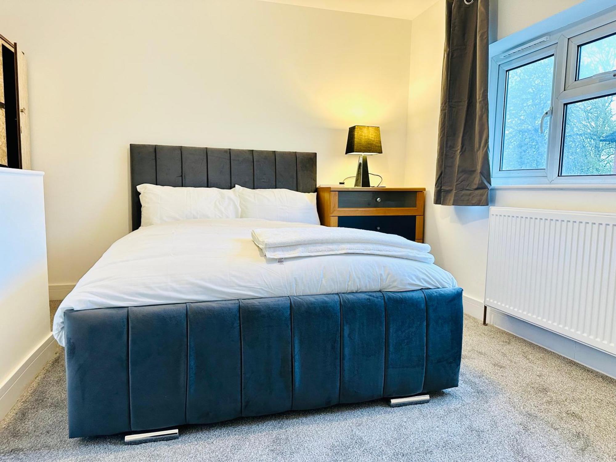 224 Newcastle Street Hotel Stoke-on-Trent ภายนอก รูปภาพ